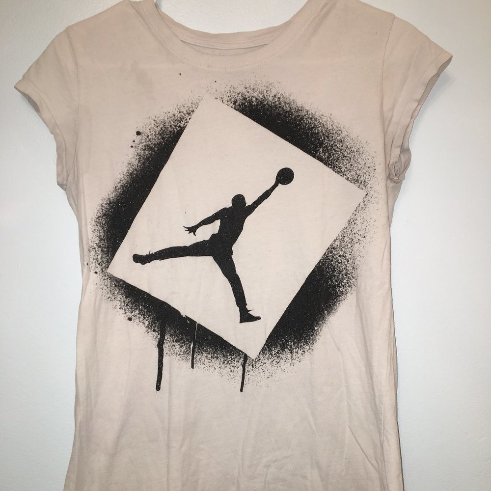 XL Girls Jordan Kids Short Sleeve Shirt